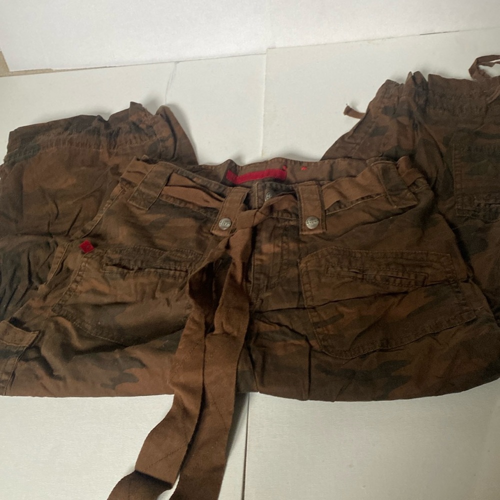Vintage & NWOT Fire Jeans Leila Brown Camouflage Capris Pants